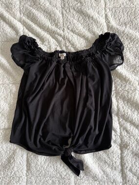 Ardene Black Off-Shoulder Tie-Hem Crop Top